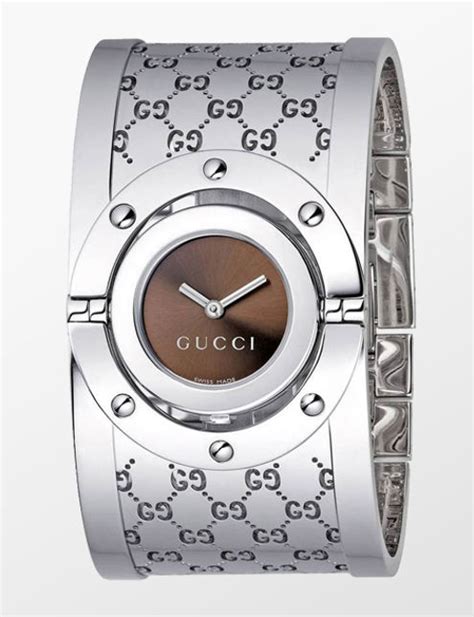 gucci ya112401 twirl silver-tone bangle watch